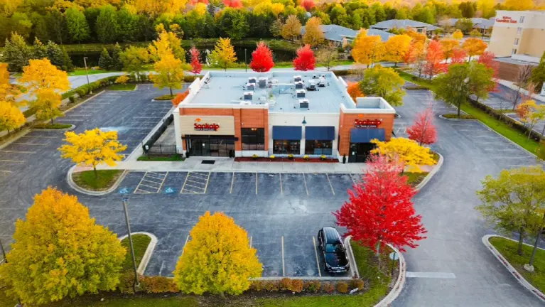 2nd generation restaurant with Bsnquet