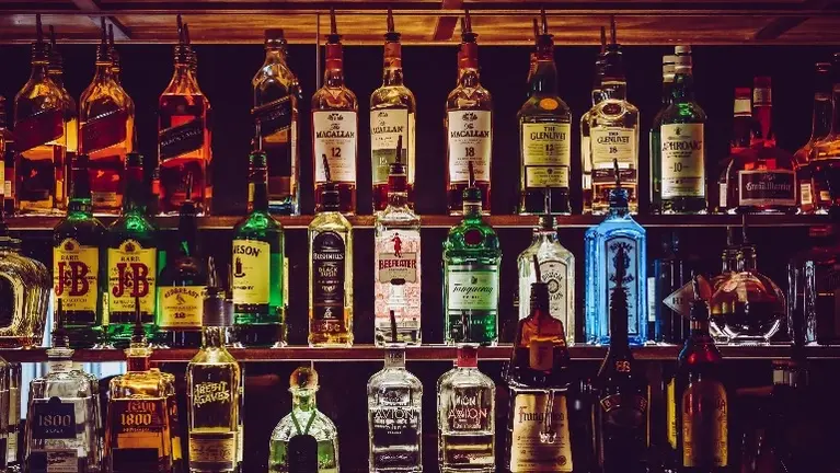 Liquor Store & Bourbon Bar in Nicholasville, KY