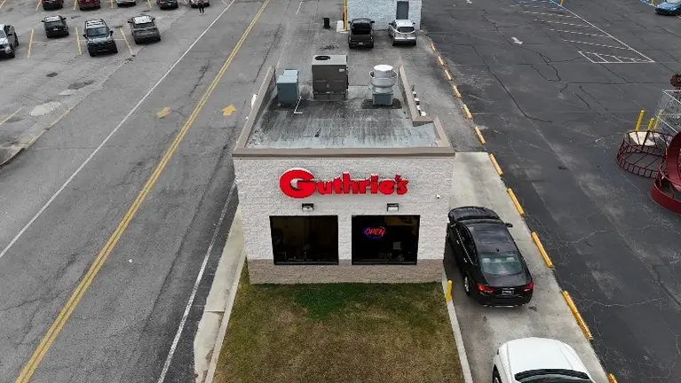 Guthrie's Franchise Hwy 195 Haleyville