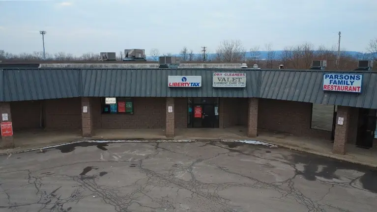 Established dry cleaning business in Plains, PA