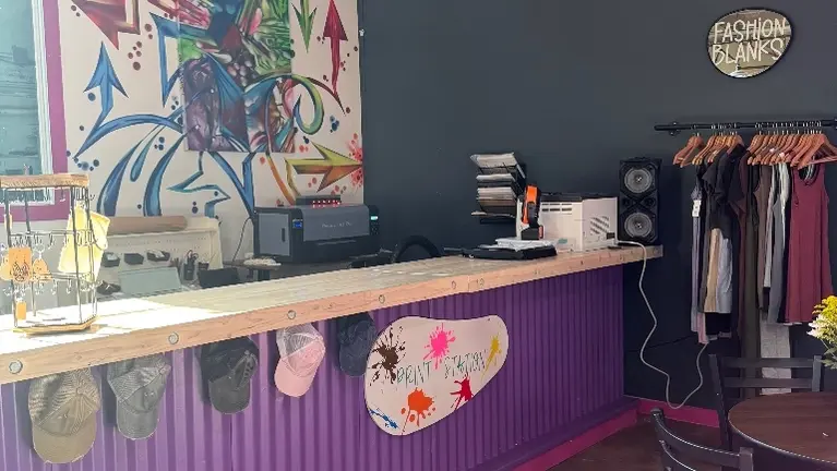 Turnkey Interactive Art Café & Custom Apparel Studio – Columbia, TN