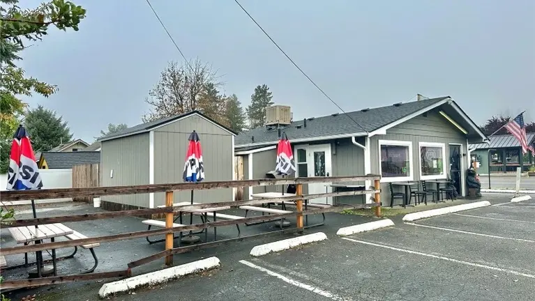 Established local favorite burger restaurant