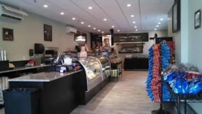 Est. 44-Year Suffolk County Deli & Caterer