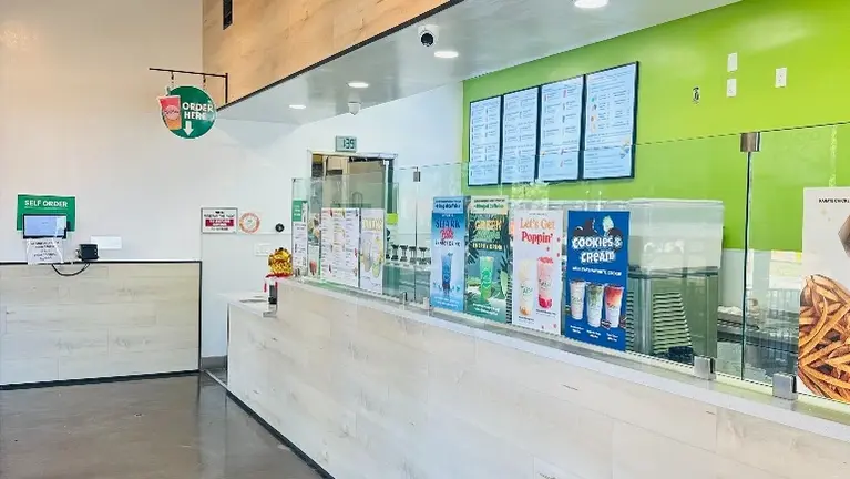 Tea Bar Bubble Tea & Smoothies in Santa Ana