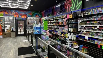 vape store for sale Smoke Shops For Sale main image 0