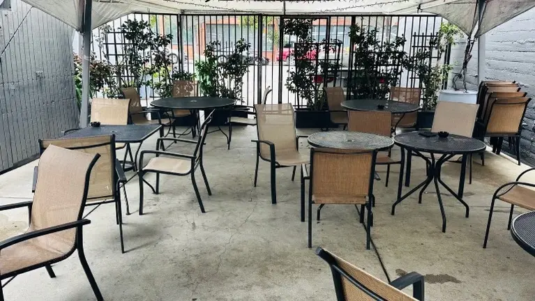 Mars Bar & Restaurant – Iconic SoMa Venue with Full Liquor License