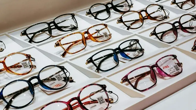 Premium Optical Retailer Featuring Strong-Margin Designer Frames