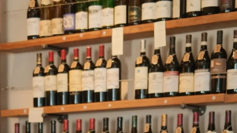 Owner-Absentee Liquor Store in High-Traffic Location