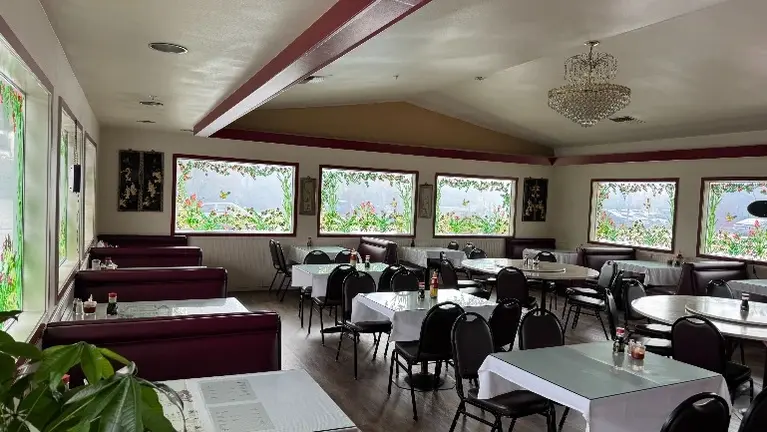 Established Asian Restaurant at UC Santa Cruz's Doorstep