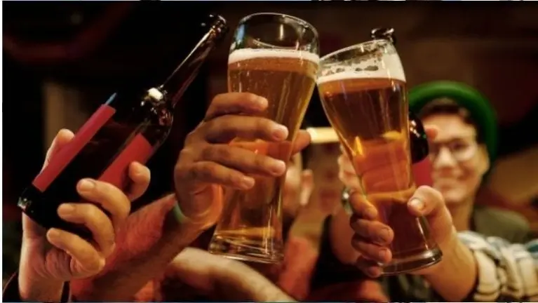 Rare Opportunity Profitable Downtown Neighborhood Pub with CRE!!!