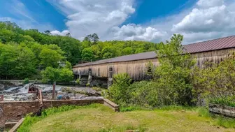 listing-image