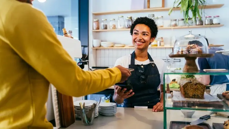 Cash-Flowing Franchise Niche Bakery with Full Staff in Place