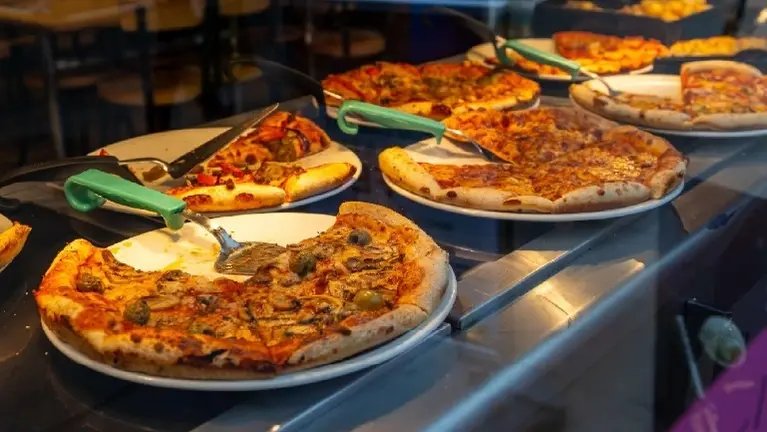 Prime Connecticut Shoreline Pizzeria – Strong Returns, Absentee Owner