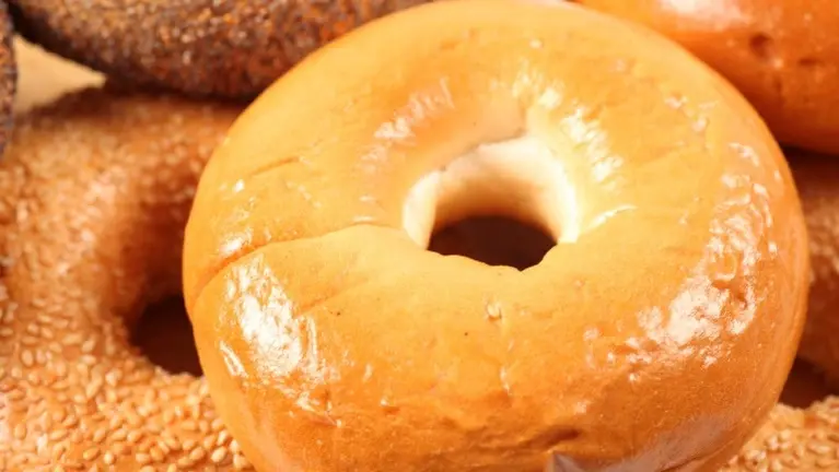 Established Bagel Store on Major Roadway
