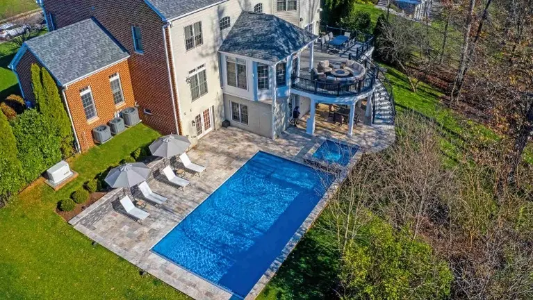 Pool Manufacturing & Installation Biz-Turnkey+Passive