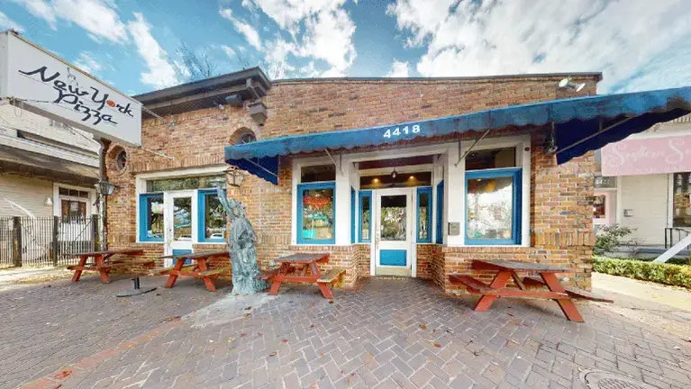 NY Pizza Restaurant with Real Estate on Magazine St in New Orleans