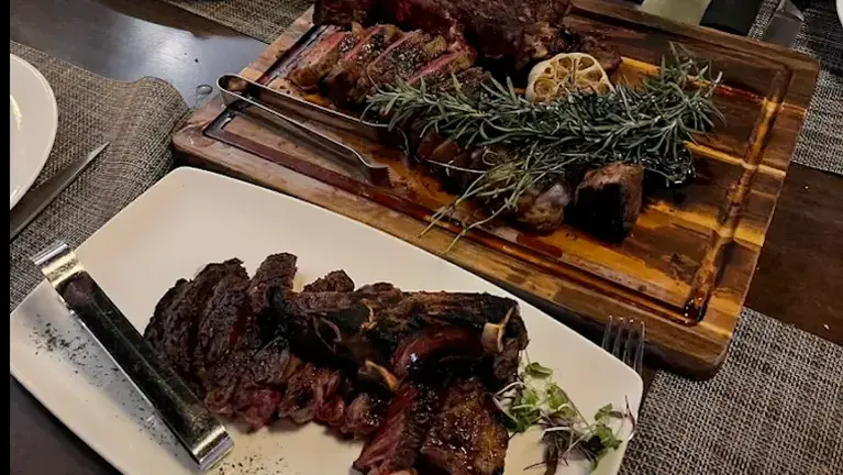 Fancy Restaurant in Excellent location