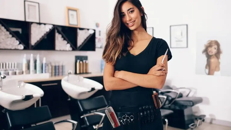 Absentee owner, Prime High-Traffic Salon – 11 Stations