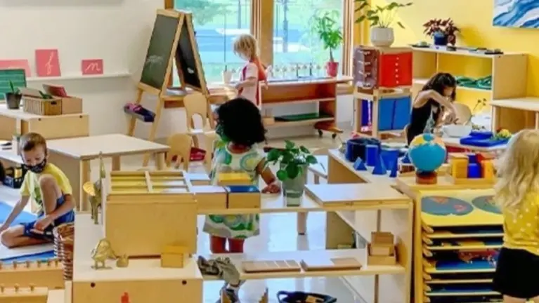 Montessori Academy for Sale – Anaheim Asking Price: $95,000 A wonderful opportunity to own a well-established Montessori academy in Anaheim. : 
