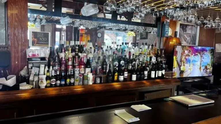 Italian Restaurant & Bar !