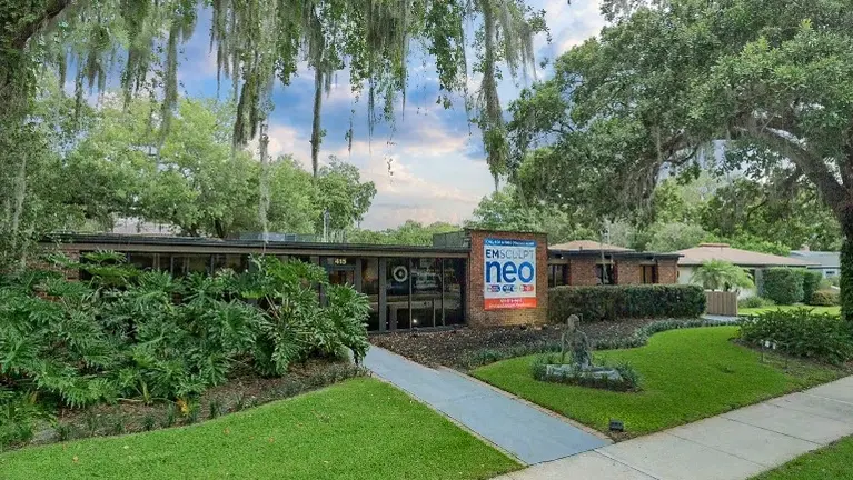 Premier Eye Care Clinic - Orlando, FL | ABS NNN | 20+ Year Operator