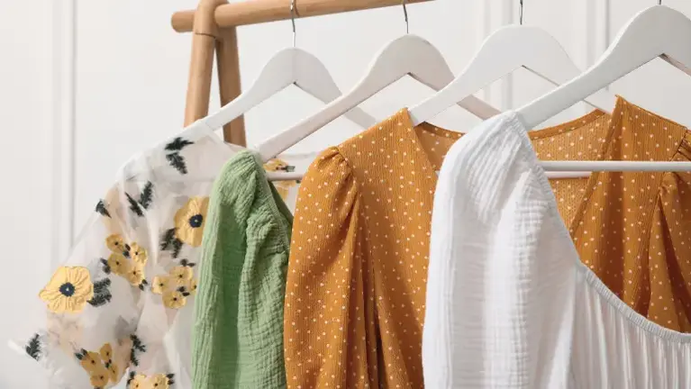 Fully Online Women's Boutique/$143K+ Rev/$53K+ SDE/3K+ App Downloads