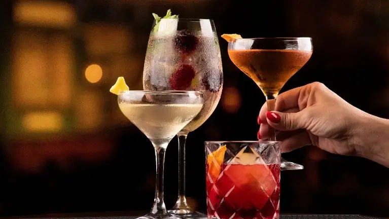 Prime Downtown Turn-Key Restaurant For Sale in St Petersburg, FL