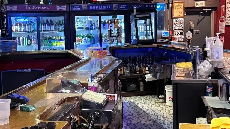 NE Phila Sports Bar Business, Property & R Liquor License for Sale