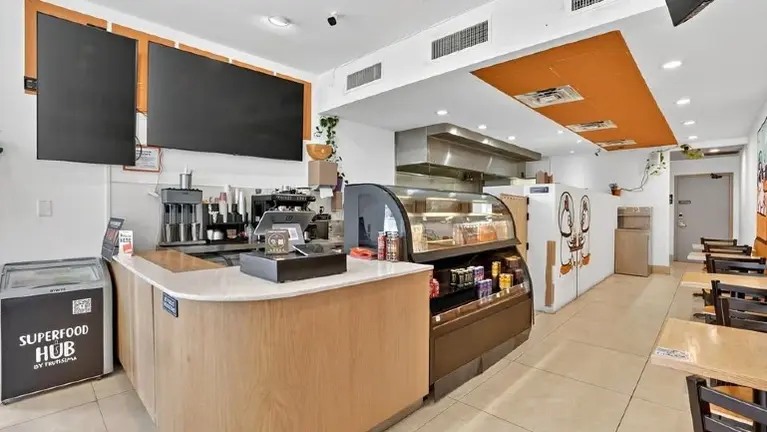 QSR- Beachside Restaurant For Sale