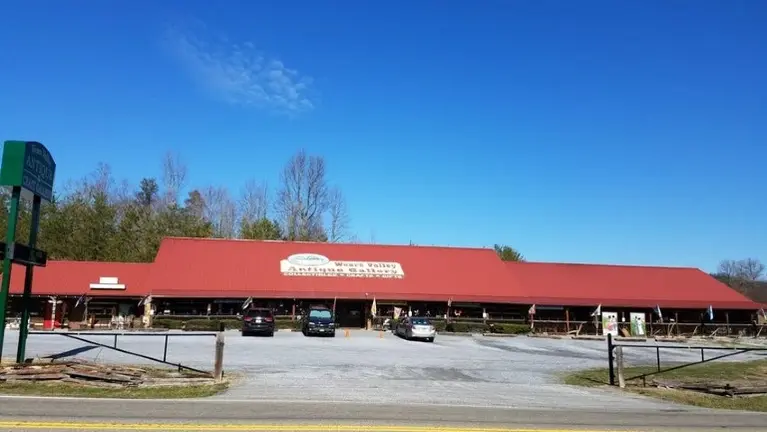 Well-Established Antique Gallery for Sale