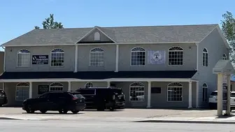 listing-image
