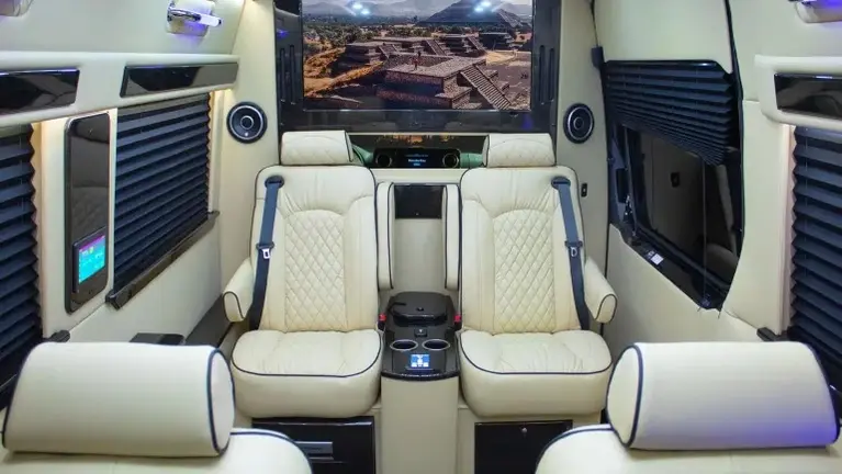 Limo Sprinter Inside/Main