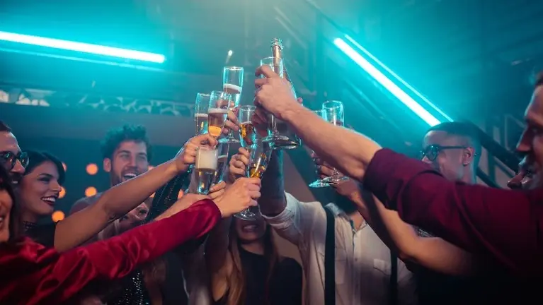 $300K Weekly Revenue NYC Nightclub + Event Venue | Dual Income Concept