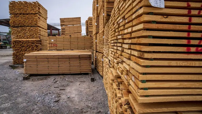 Midwest Hardwood Supplier & Full-Service Distribution Yard