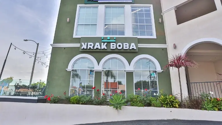 Profitable Bubble Tea Franchise FOR SALE