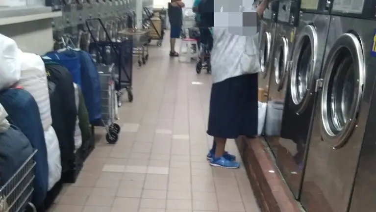 @ Laundromat w/i 