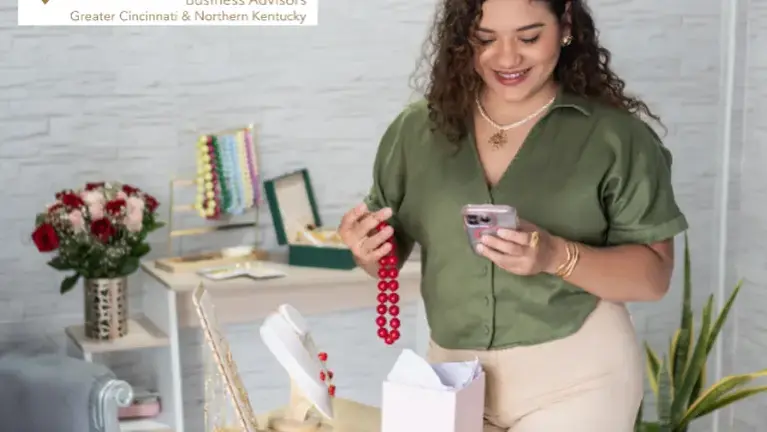 Direct to Consumer Collegiate, Gift, and Home Décor Biz w/ Inventory