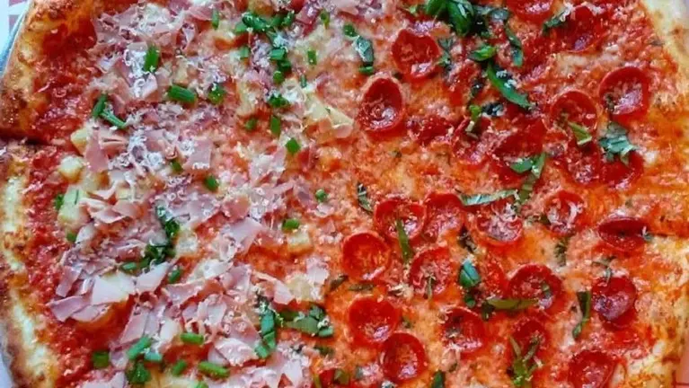 6-Figure Net!  Established Pizza & Full-Service Restaurant