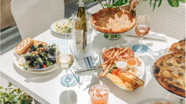 Established Italian Wine & Pizzeria Generating $1.86M Rev - Scottsdale