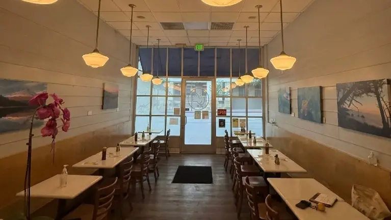 Restaurant Near Paseo and Old Town Pasadena || LOW RENT AND BEER/WINE