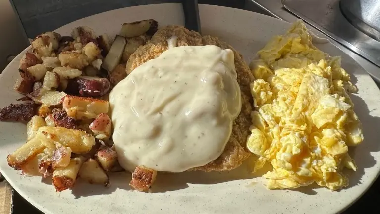 Country-Style Family Restaurant – Breakfast, Lunch & Dinner Lake Co.