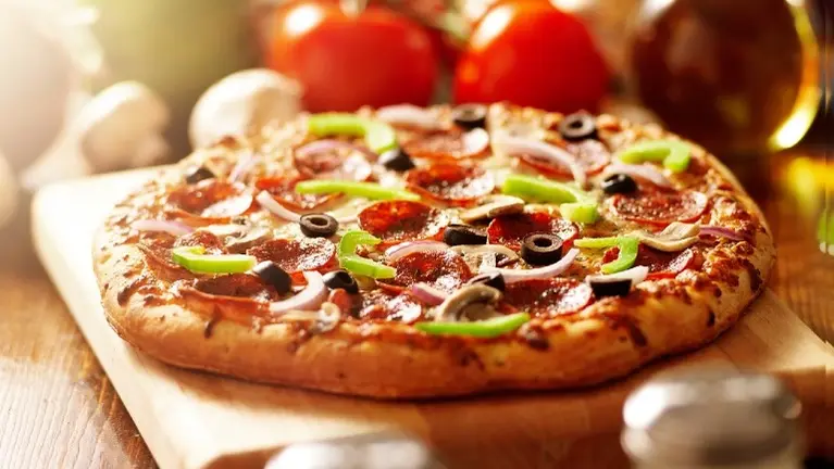 Established Neighborhood Pizzeria With Loyal Customer Base