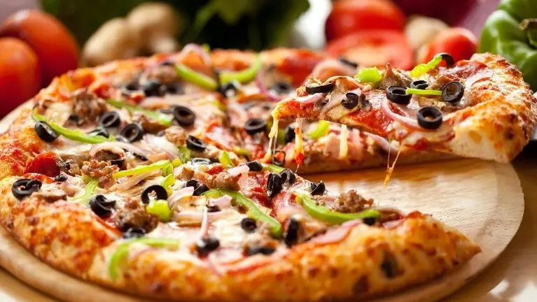 Pizza in Paradise