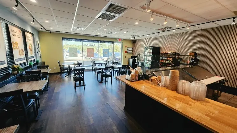 Turn-Key Sushi & Poke Restaurant with Loyal Customer Base