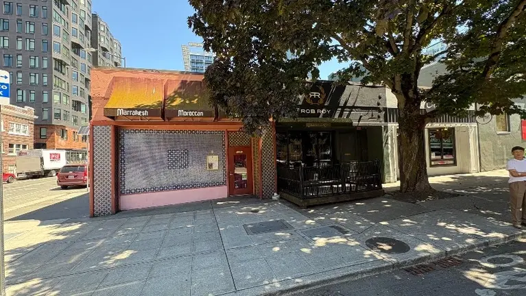 Restaurant Space - 10' type 1 hood, walk-in - bring creativity