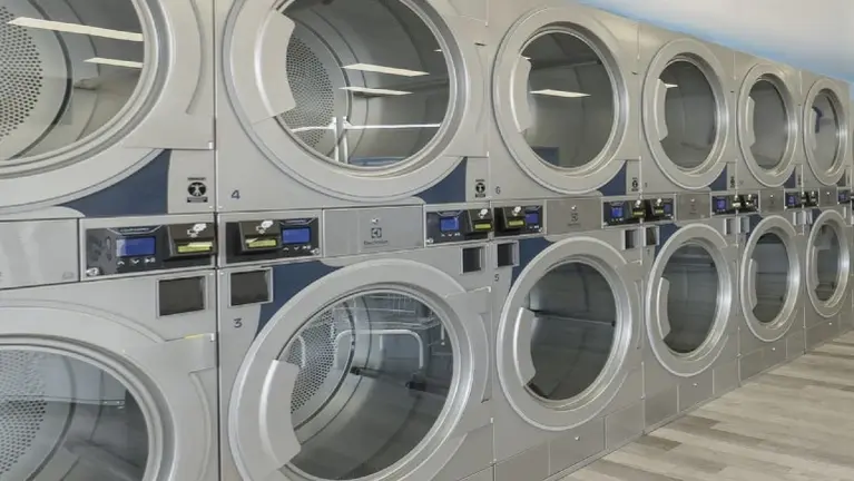 Laundromat for Sale in Dallas W Real Estate