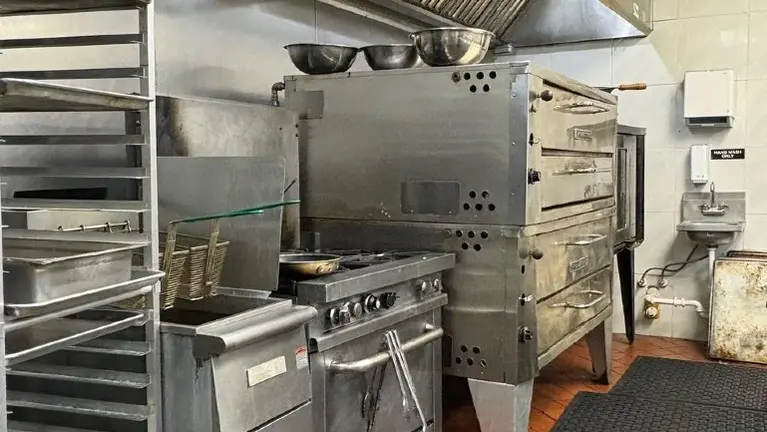 Established Argentinean Restaurant in Weston — Famous Pizza, Full Menu