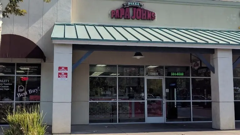Pizza Restaurant Asset Sale - Formerly Papa John’s - Excellent Rent