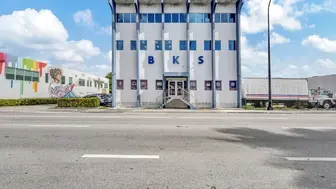 listing-image
