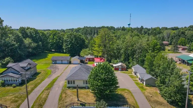 Hilltop Lodging – A Rare Northwoods Investment Opportunity!